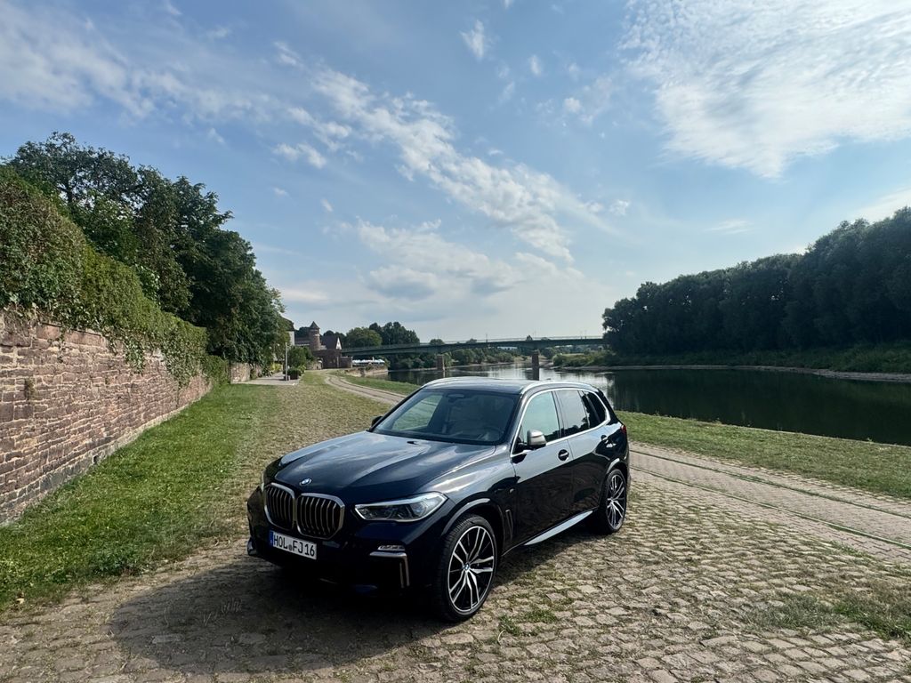 Image of BMW X5 M50