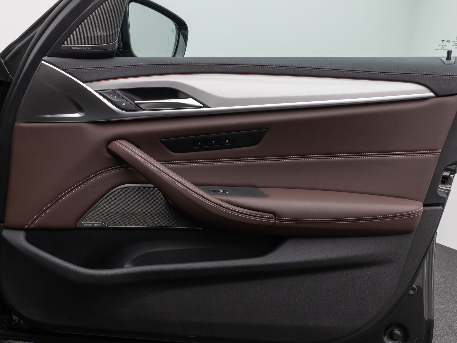 Fahrzeugabbildung BMW 530e LuxuryLine Kamera Laser HUD DAB H/K Komfort