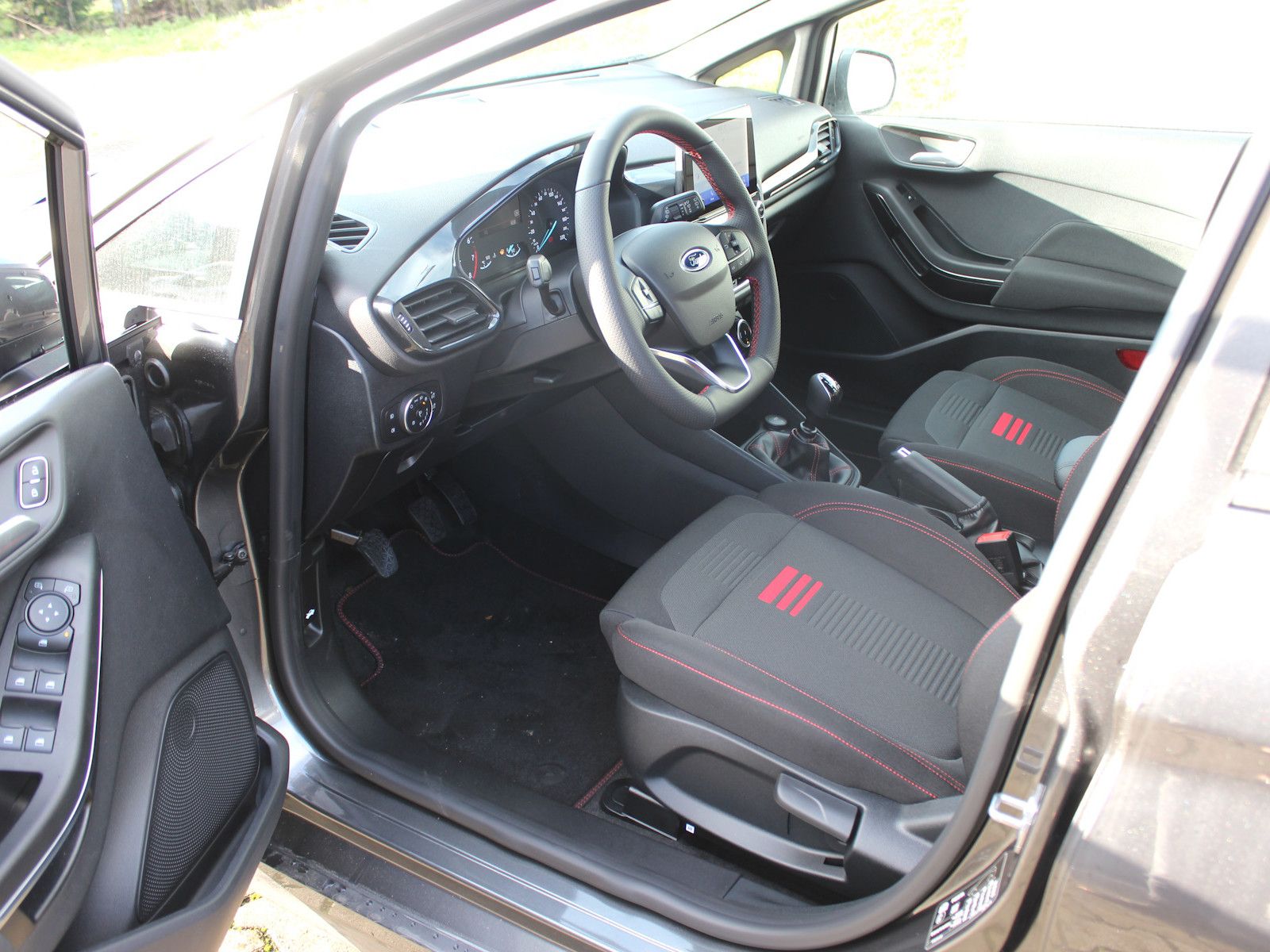 Fahrzeugabbildung Ford Fiesta ST-Line X 1,0 EcoBoost Hybrid