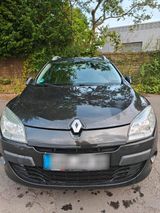 Renault Reno Megan 1.4 TCE - Renault Megane mit Benzin-Antrieb: Kombi, 1.4