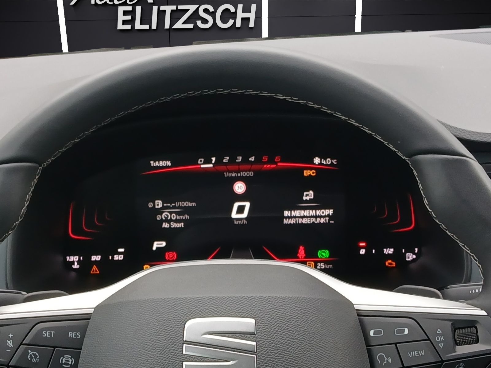 Fahrzeugabbildung SEAT Ateca 2.0 TDI Road Edition DSG ACC Kamera