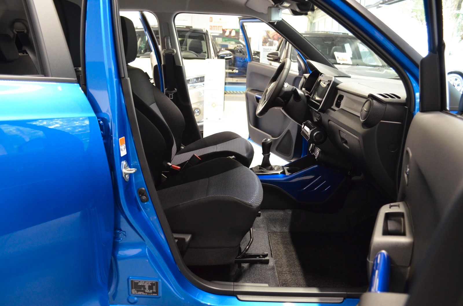 Fahrzeugabbildung Suzuki Ignis 1.2 DUALJET HYBRID Comfort +
