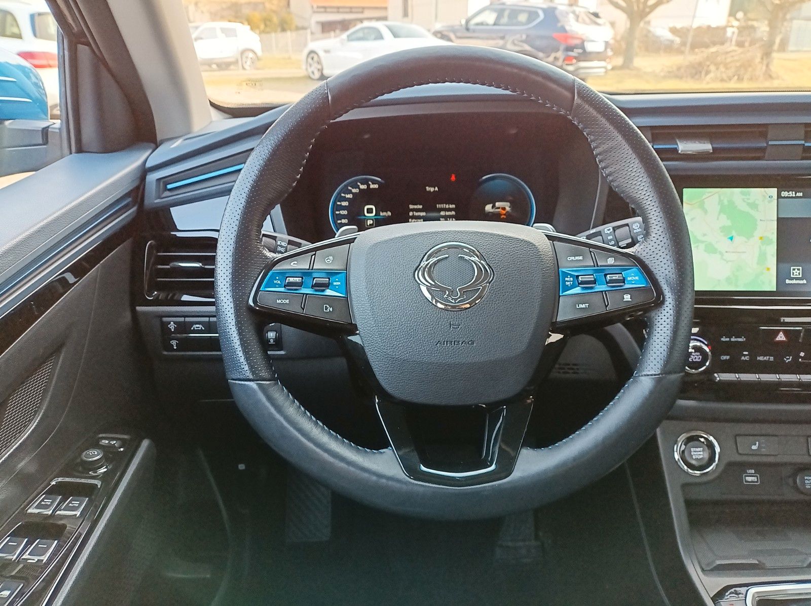 Fahrzeugabbildung Ssangyong Korando e-Motion PLATINUM +T.LEDER+ABSTANDSPILOT
