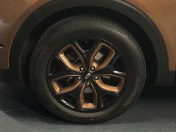 KIA Sorento - 12