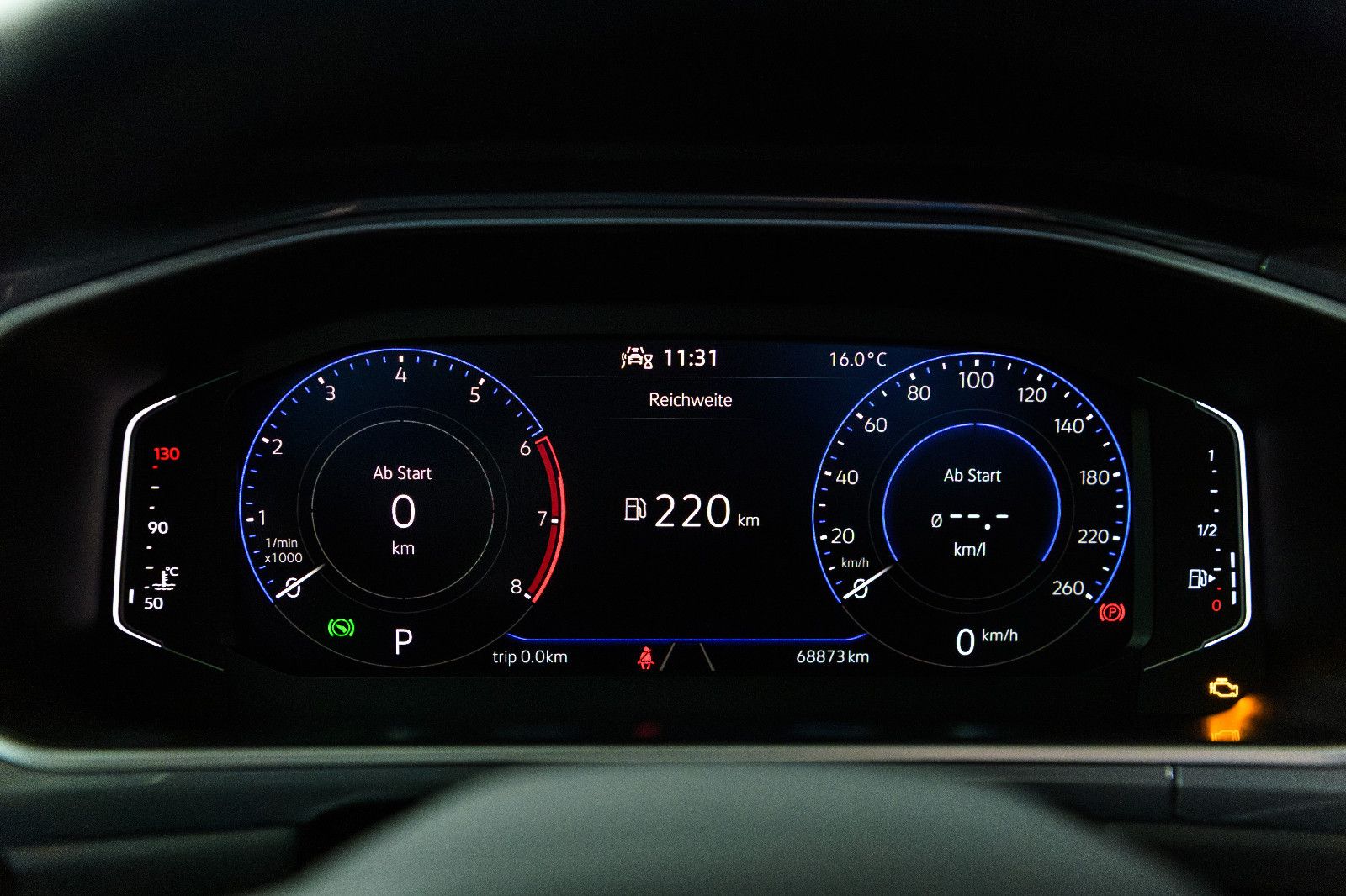 Fahrzeugabbildung Volkswagen T-Roc Style 1.5 TSI DSG LED+AHK+KEYLESS+KAMERA