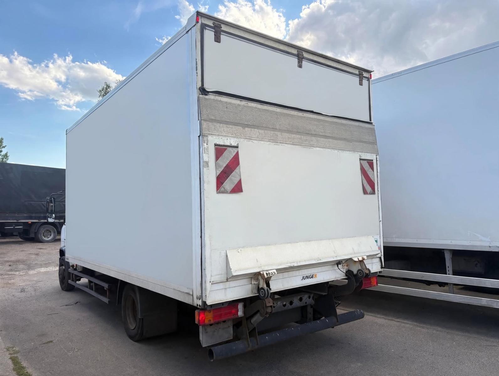 Mercedes-Benz Vario 816  L