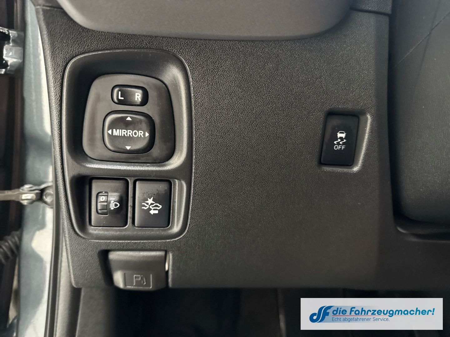Fahrzeugabbildung Toyota Aygo X-Play Connect ACC Apple CarPlay Android Au