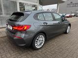 BMW 118 i Lim. Advantage+LiveCo.Pro.+LED+PDC+Klimaau - BMW 118 in Freiburg