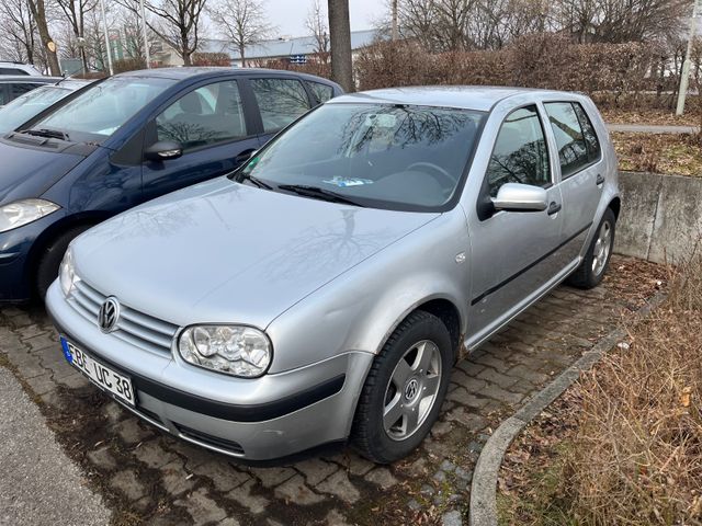 Volkswagen Golf 1.4 Special*Klima*Top Zustand *105.000 Km