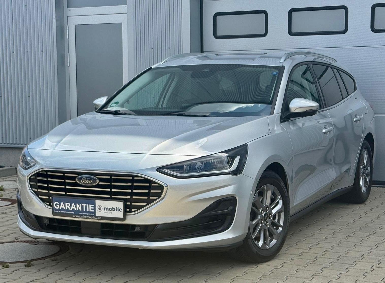 Ford Focus Turnier Titanium X 1.Hand.