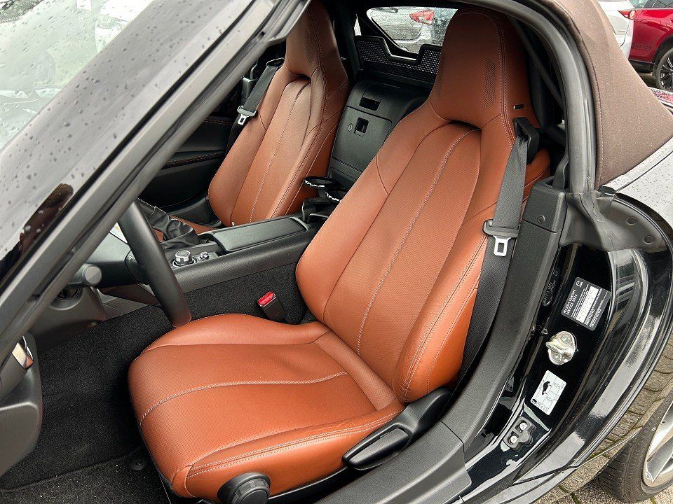 Fahrzeugabbildung Mazda MX-5 2023 SKY-G 184 KAZARI KAMERA+PDC+BOSE+LEDER