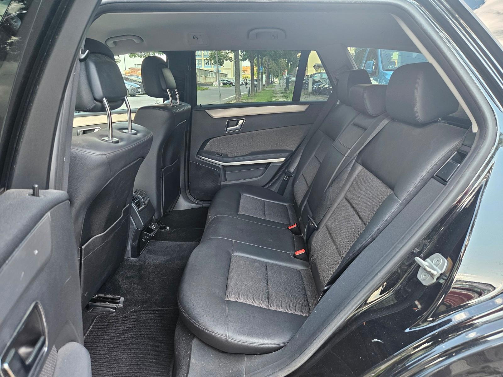 Mercedes-Benz E250 2011 — photo 10