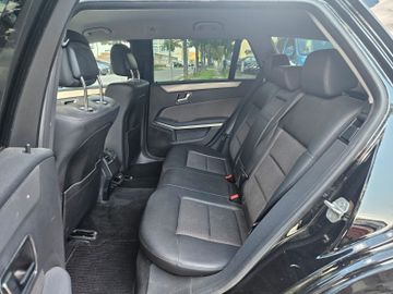 Mercedes E 250 - 10