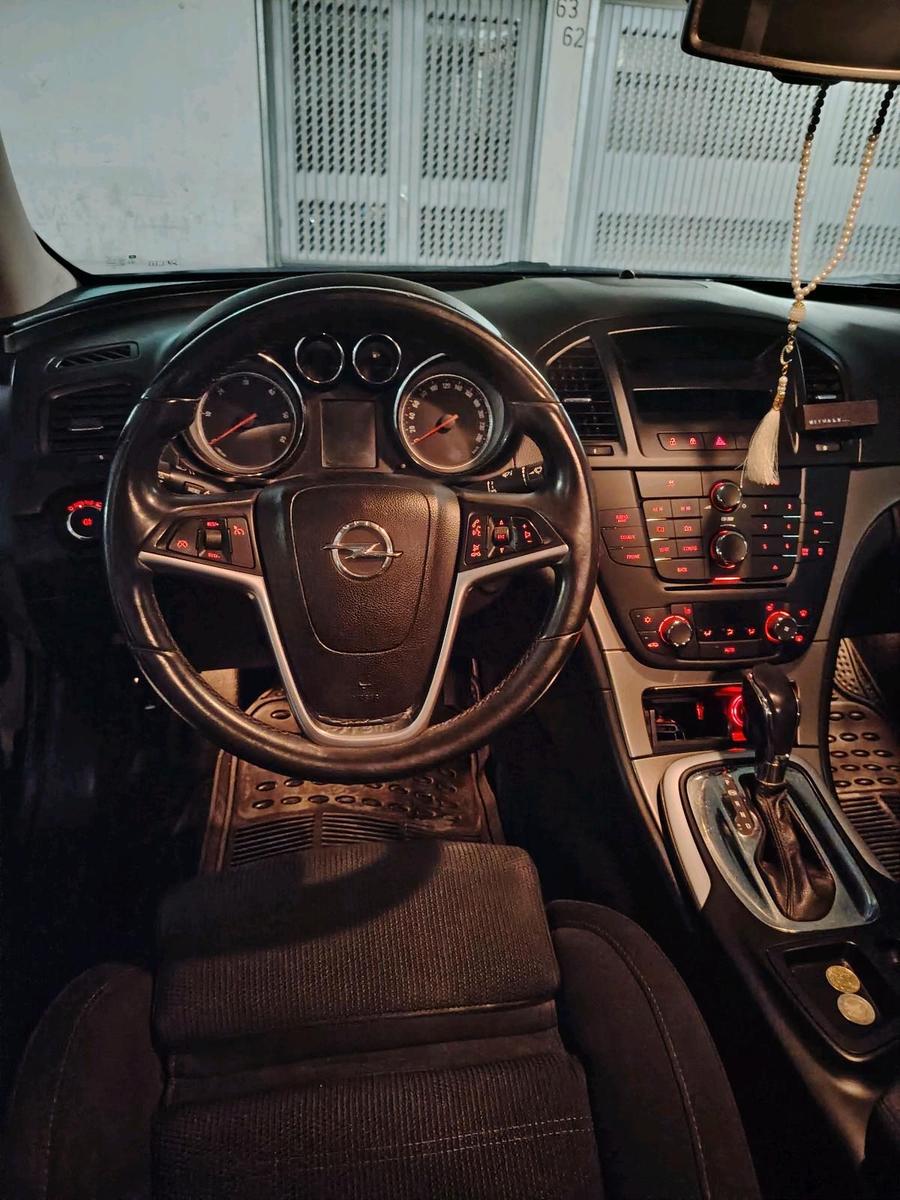 Opel Insignia 2009 — двигун 160 HP (118kW)
