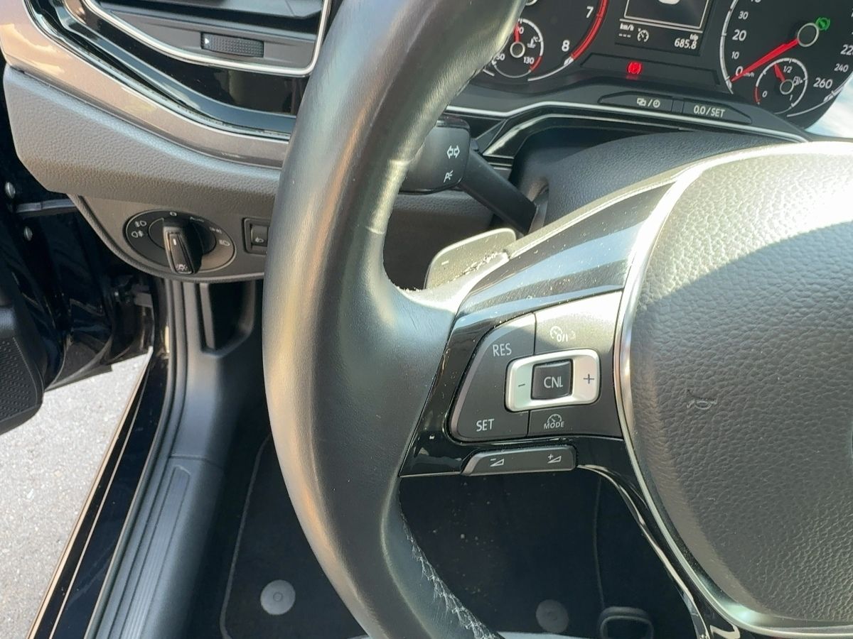 Fahrzeugabbildung Volkswagen Polo 1.0 TSi Highline DSG Climatronic Navi