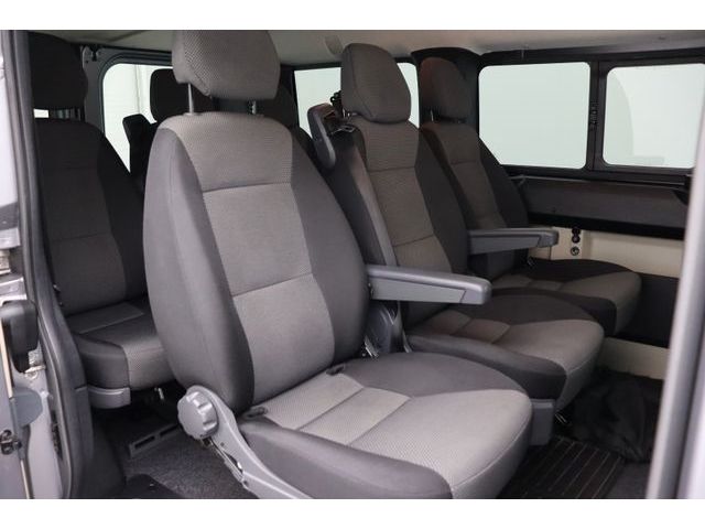 Fahrzeugabbildung Fiat Ducato 30 L1H1 2.2 Panorama - Komfort-Fahrersitz