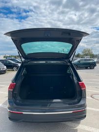 Volkswagen Tiguan - 9