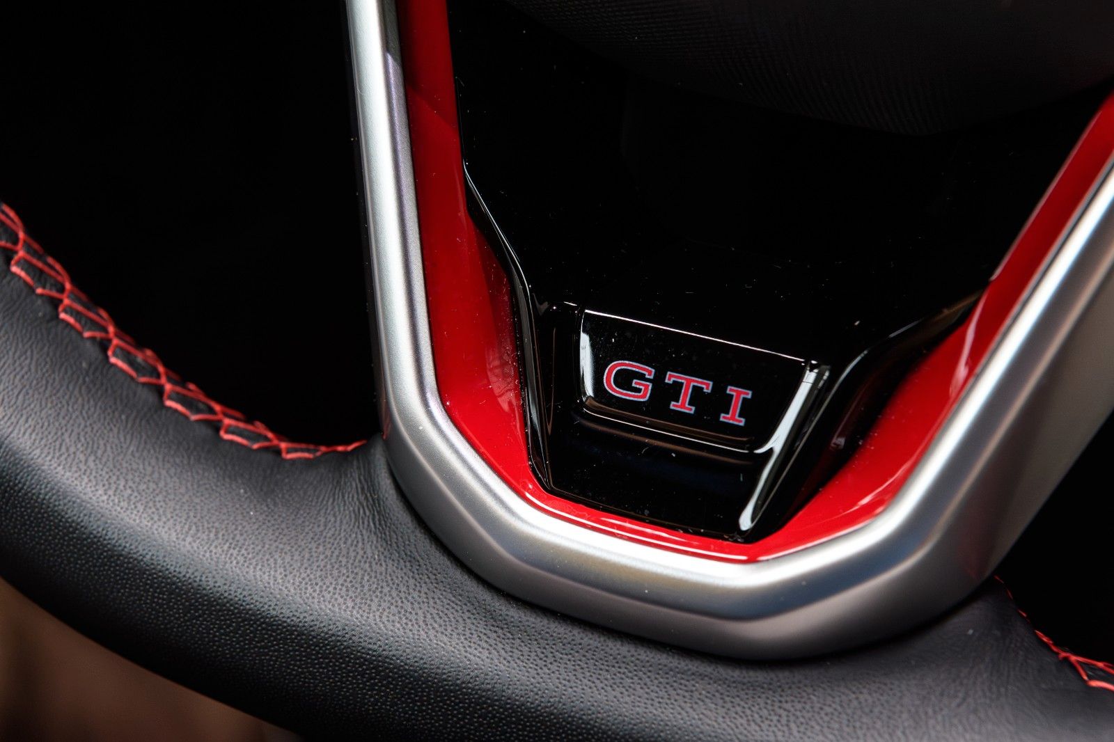 Fahrzeugabbildung Volkswagen Polo GTI DSG +IQ LED+ACC+APP+IQ DRIVE+SIDEASSIST