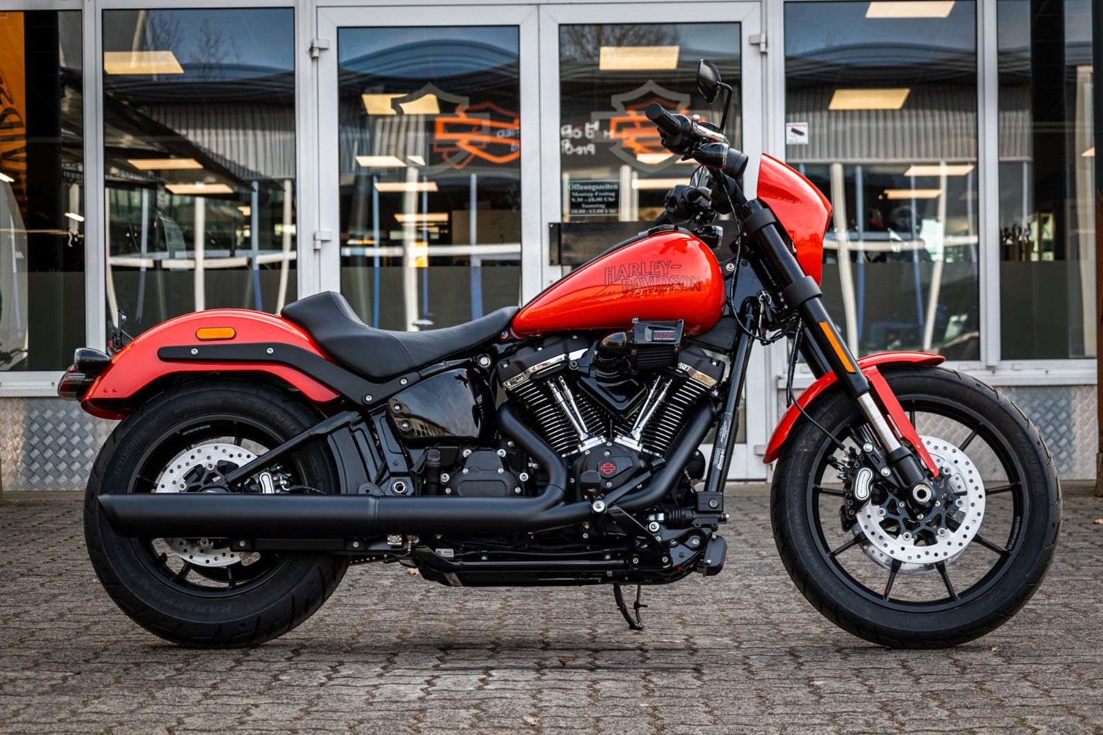 Fahrzeugabbildung Harley-Davidson FXLRS LOW RIDER S 117 MY26