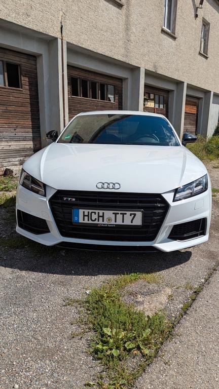 Audi TTS