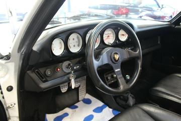 1984 Porsche 911 URMODELL 缩略图 11