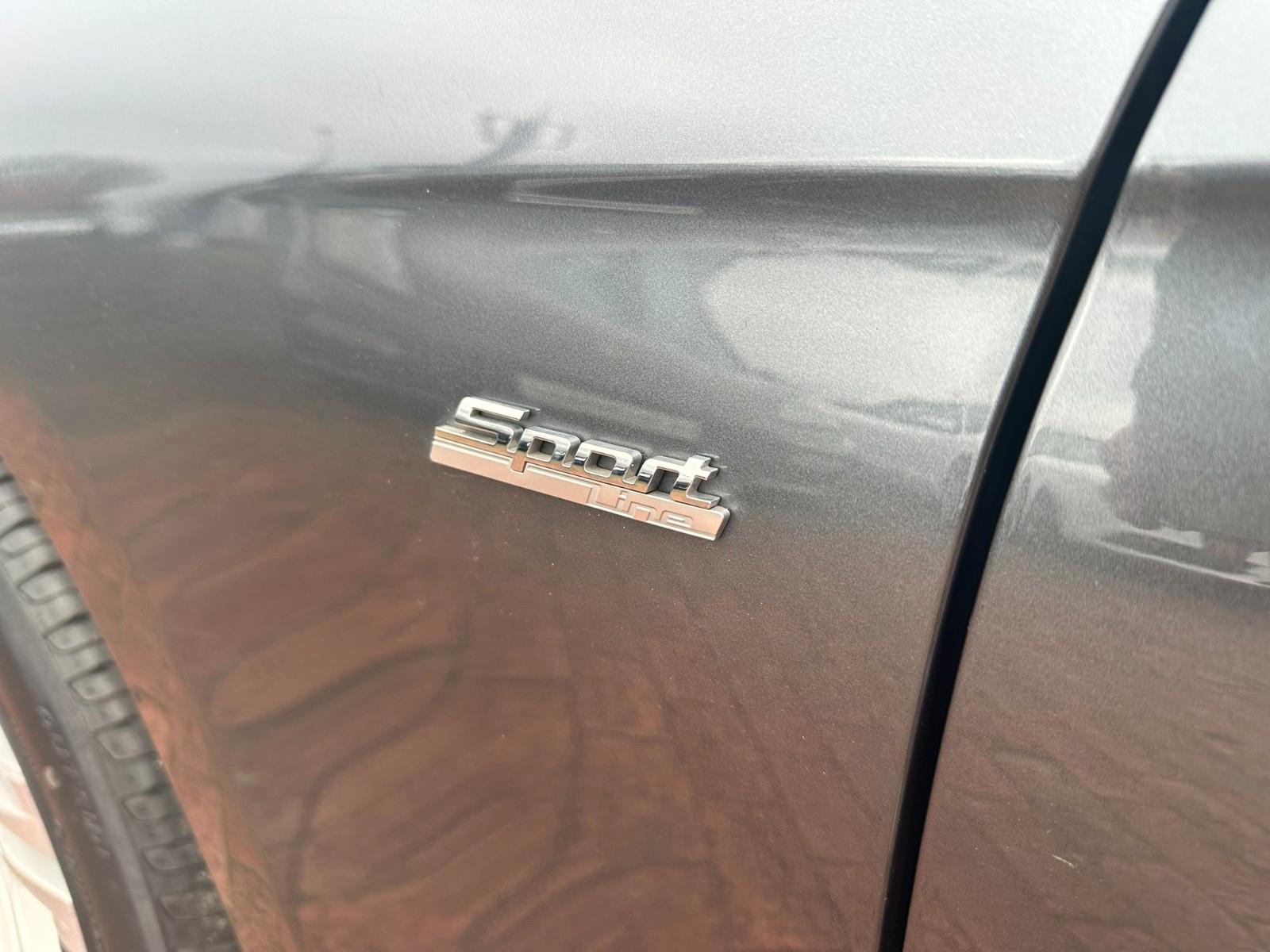 BMW Touring 318 i Sport Line TMP SZH LED NAVI PANO