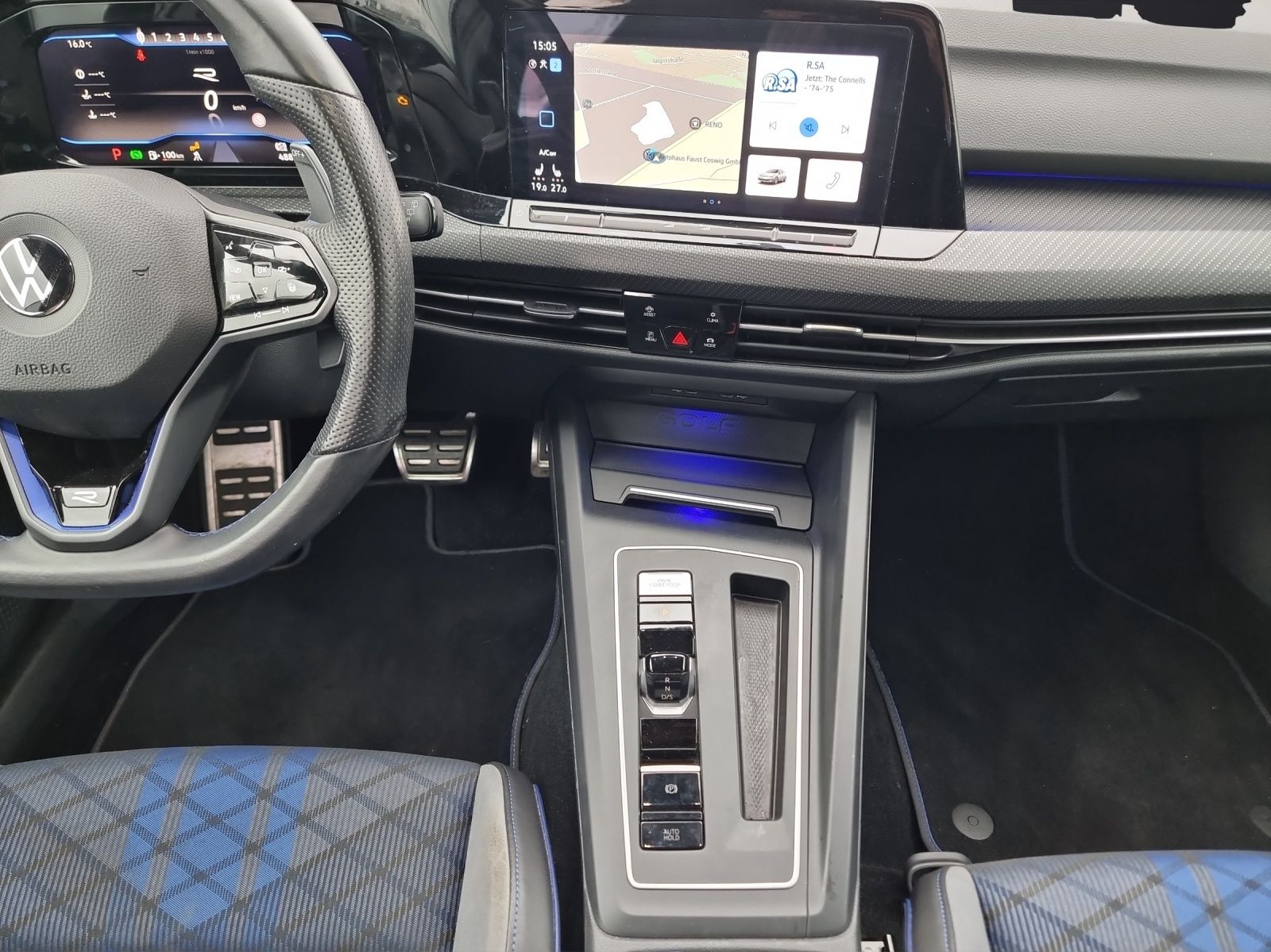 Fahrzeugabbildung Volkswagen Golf VIII R 4M  DSG Matrix Navi Harman AID ACC R