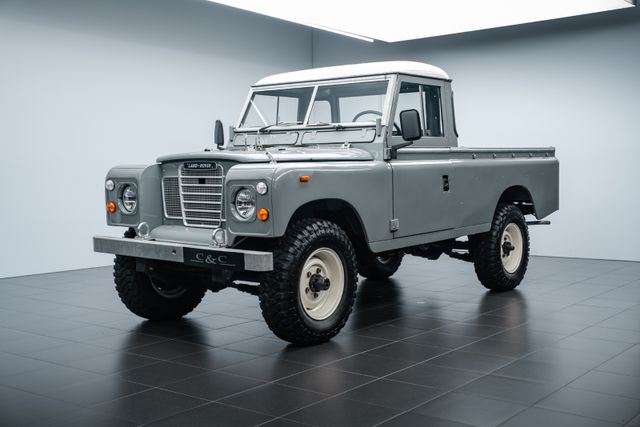 Land Rover Serie III 109 LWB/MILITÄRAUSFÜHRUNG/RESTAURIERT