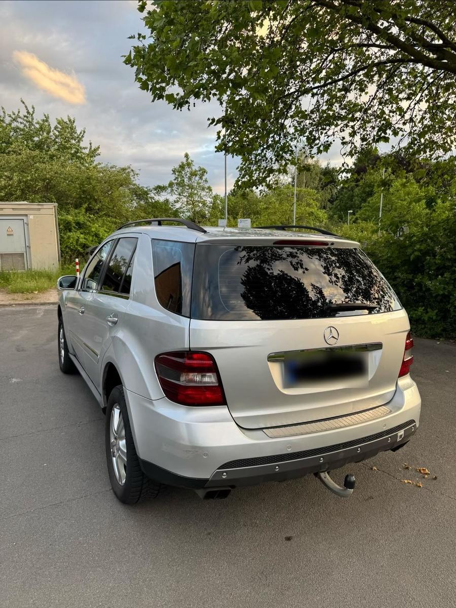 Mercedes-Benz ML280 2008 — photo 11