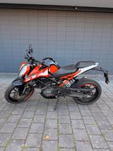 KTM Duke 125ccm TÜV Neu 18.000km - 125 CCM
