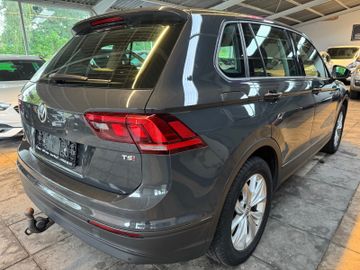 Volkswagen Tiguan - 2