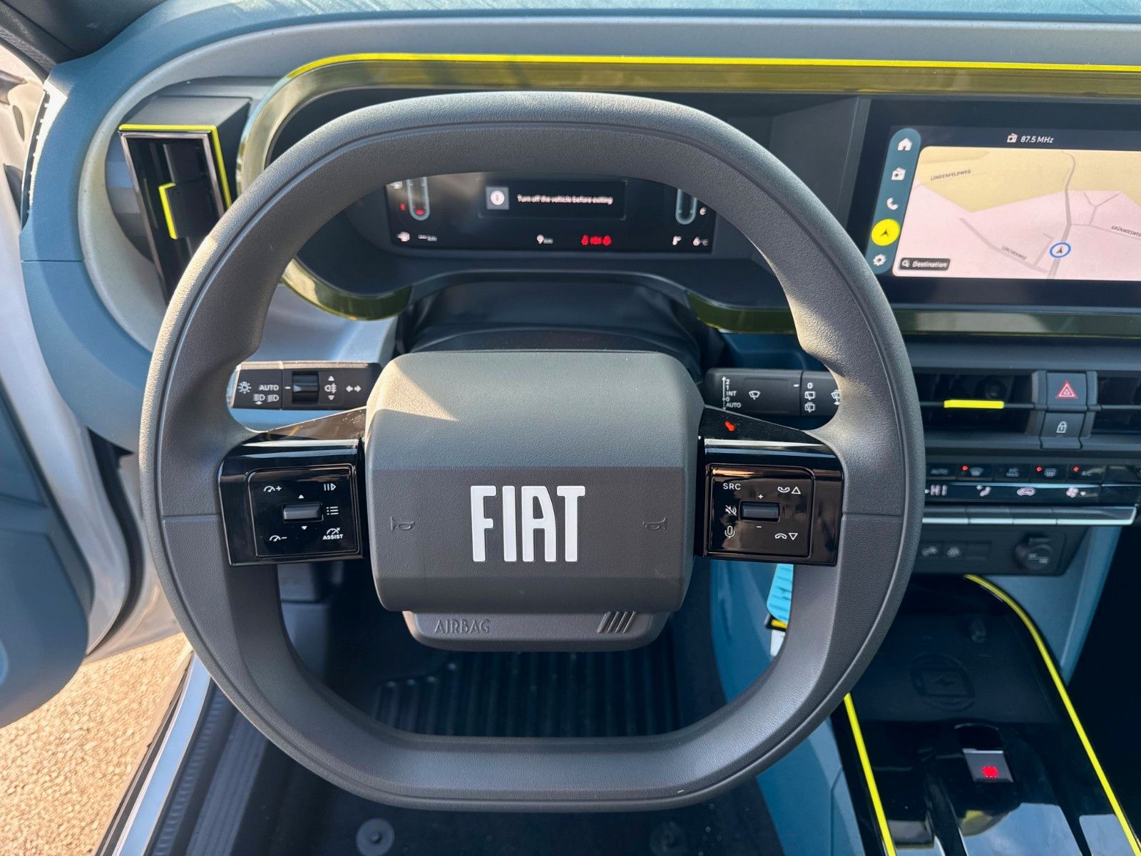 Fahrzeugabbildung Fiat Grande Panda 1.2 110PS Business Edition Navi