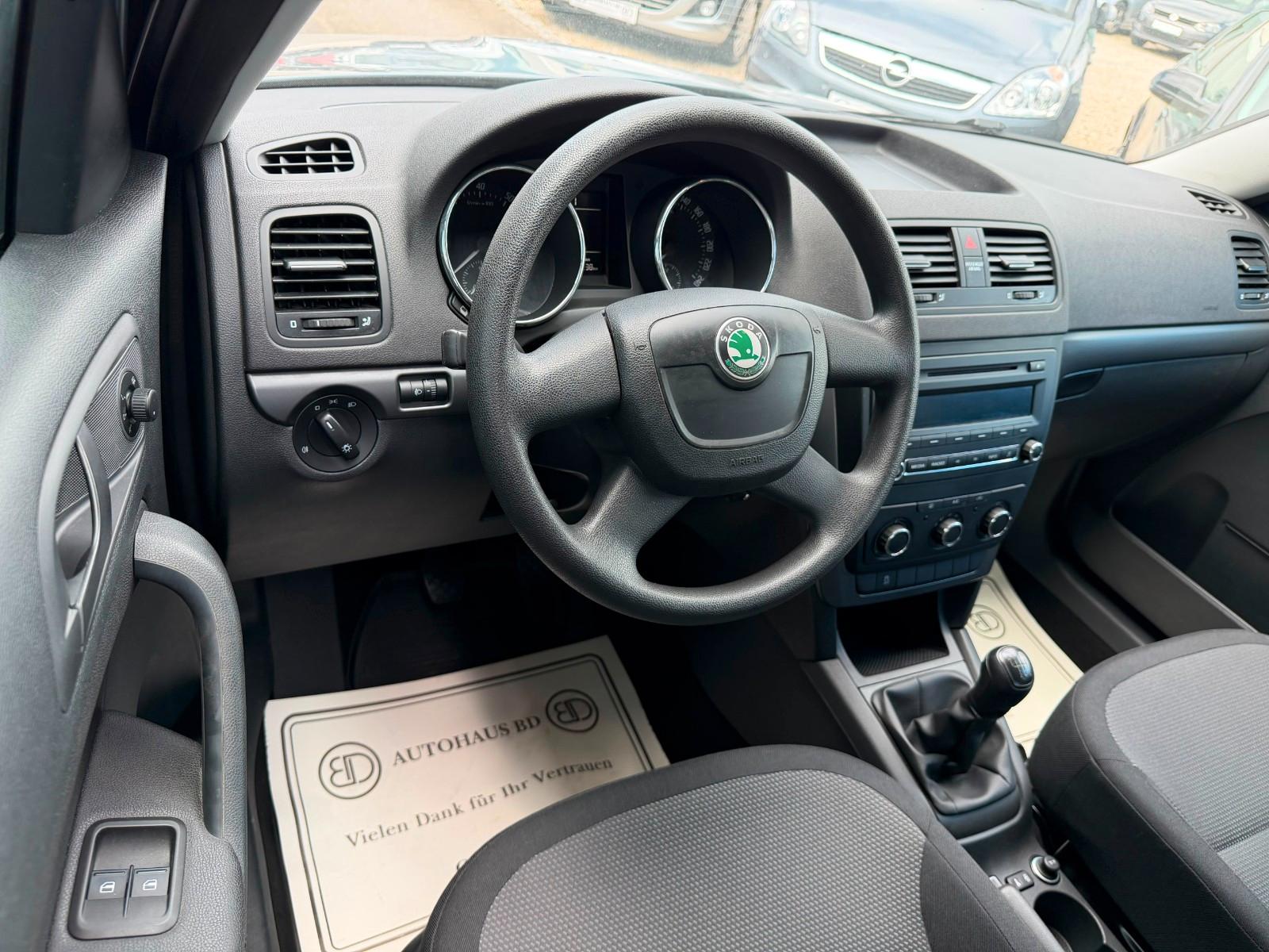 Skoda Yeti 1.2 TSI 105 ch • Climatisation • Attelage • 80 000 km • Carnet d'entretien