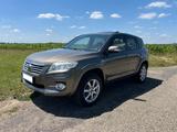 Toyota RAV 4 2,2-l-D-4D 4x4 Executive Automatik Exe...