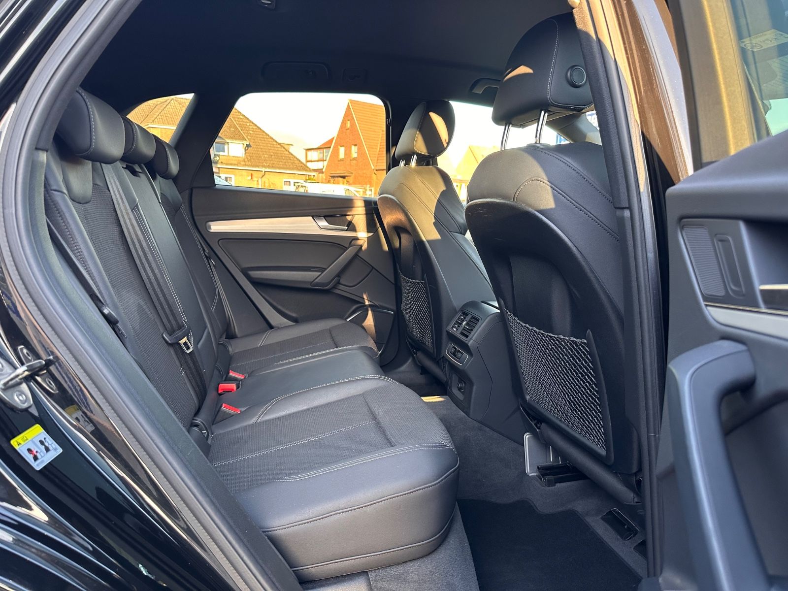 Fahrzeugabbildung Audi Q5 40 TDI quattro S line AHK/ACC/Navi/APP/LED