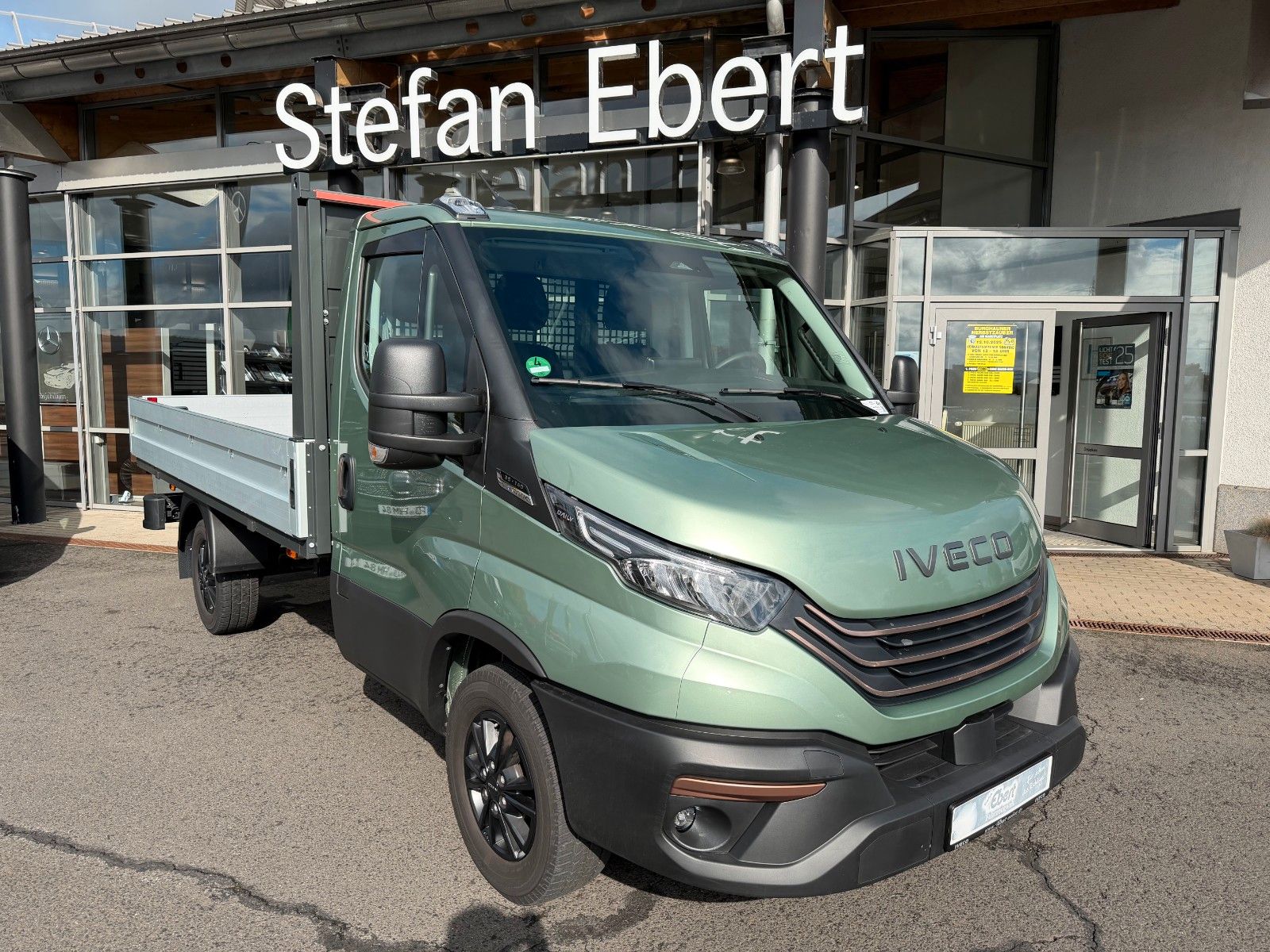 Fahrzeugabbildung Iveco Daily 35S14 A8 Pritsche *R.3450mm*AHK*Automatik