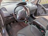 Toyota Yaris 1,8-l-Dual-VVT-i TS TS - Toyota Yaris: Ts