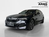BMW i5 eDrive40 Touring M-Sport Pro | AHK | Driving  - BMW i5 in Dortmund
