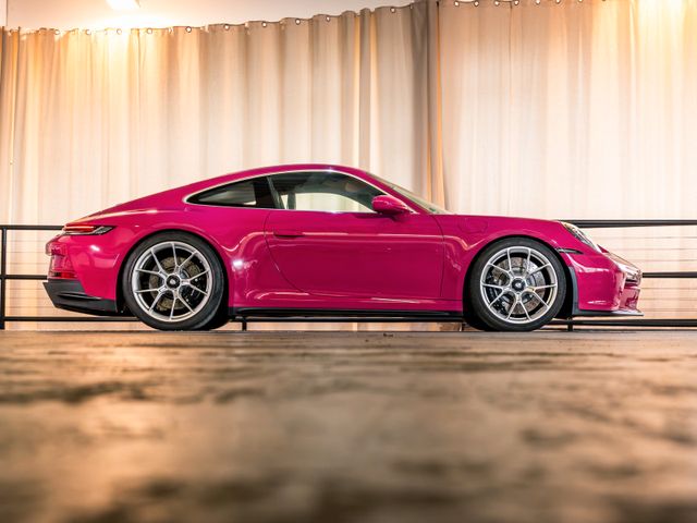 Porsche 992 Gt3 Touring Schalter/Sternrubin