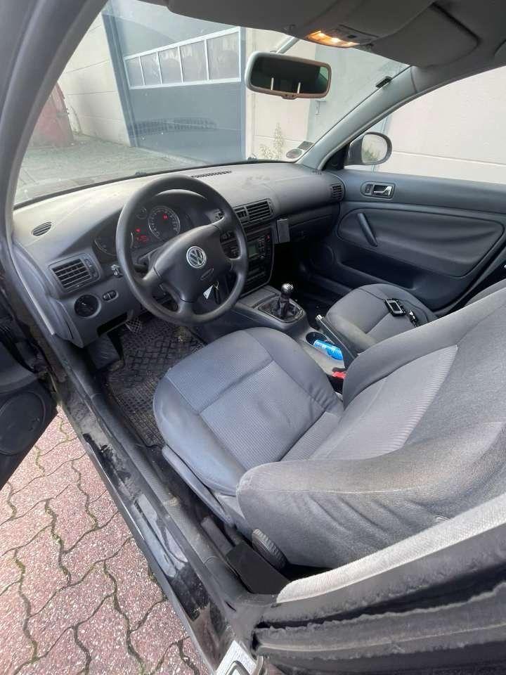 Volkswagen Passat 2005 — engine 131 HP (96kW)