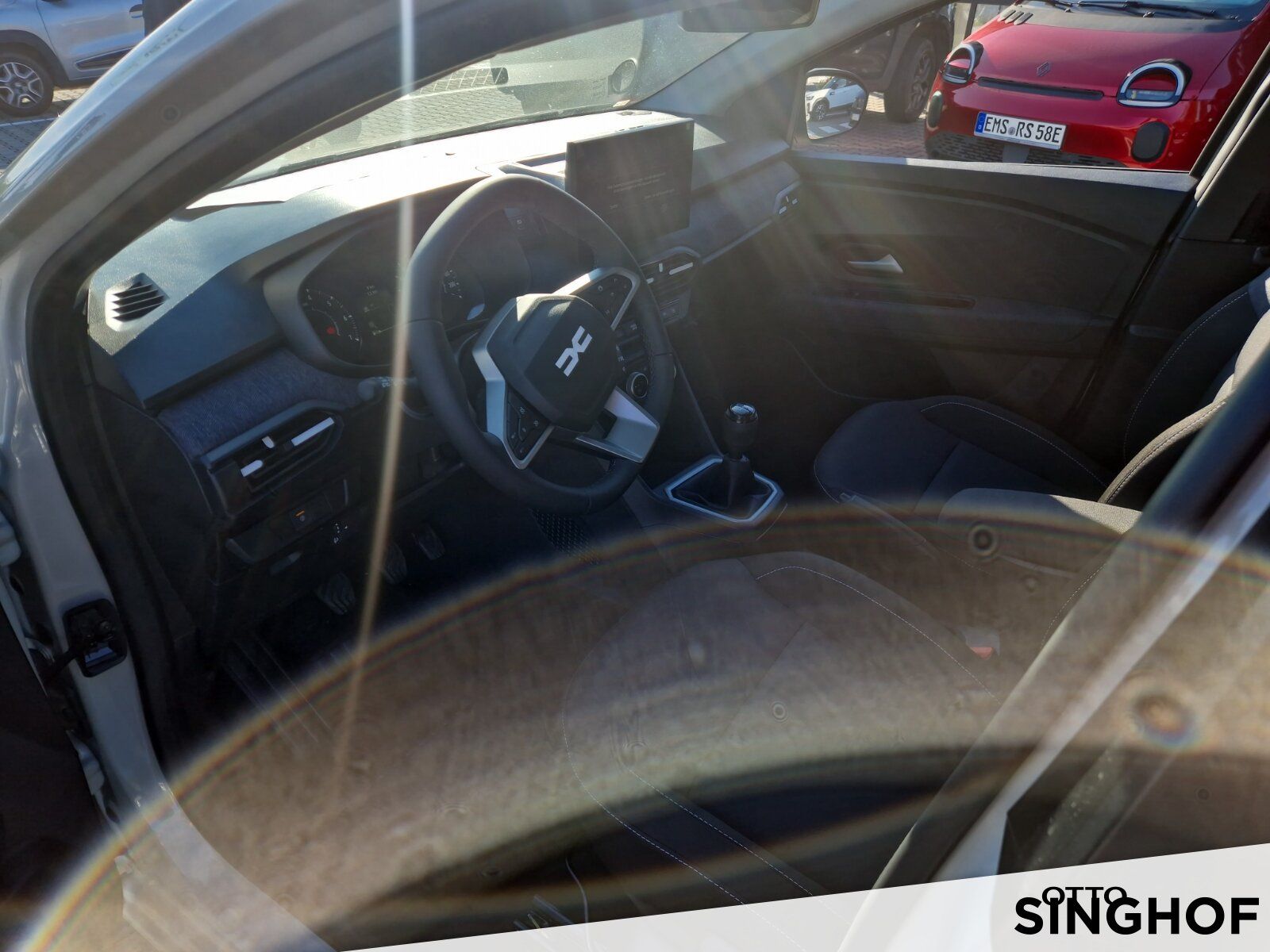 Fahrzeugabbildung Dacia Neuer Sandero Expression TCe 100