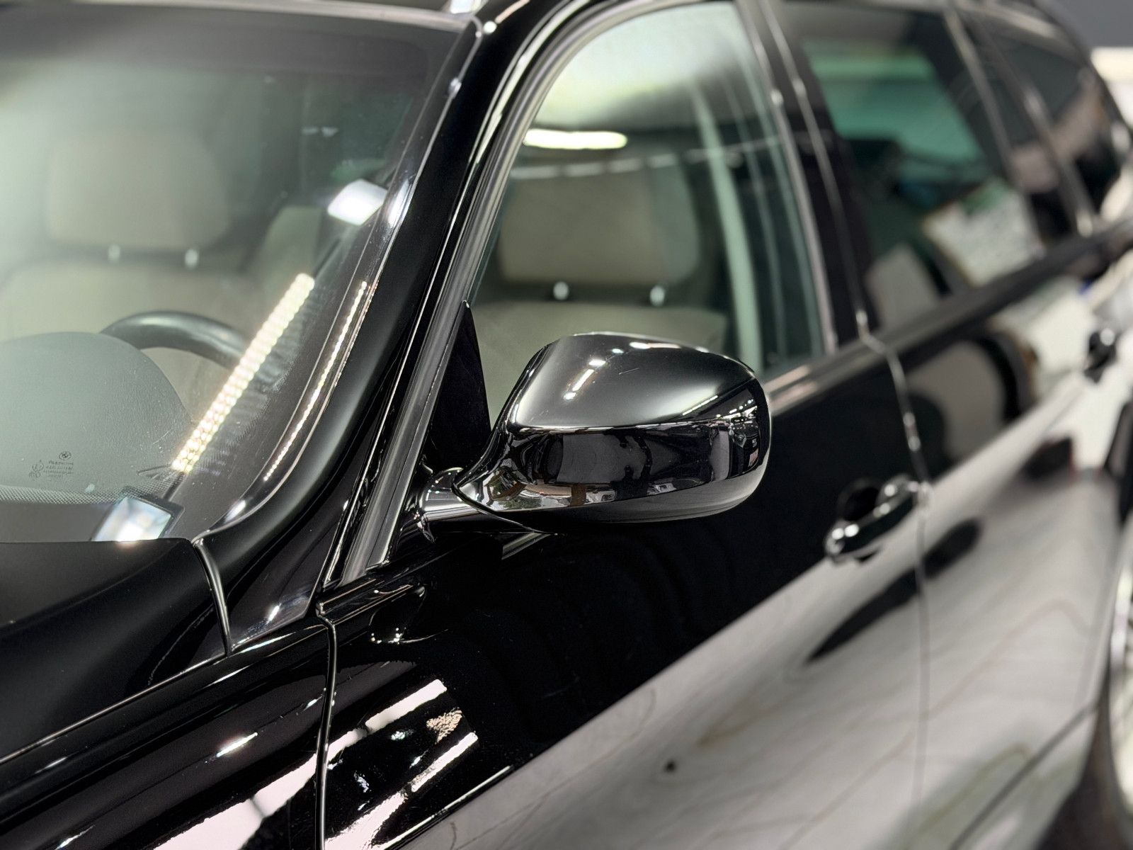 Fahrzeugabbildung BMW 335 i xDrive Touring|LEDER|NAVI|PANO