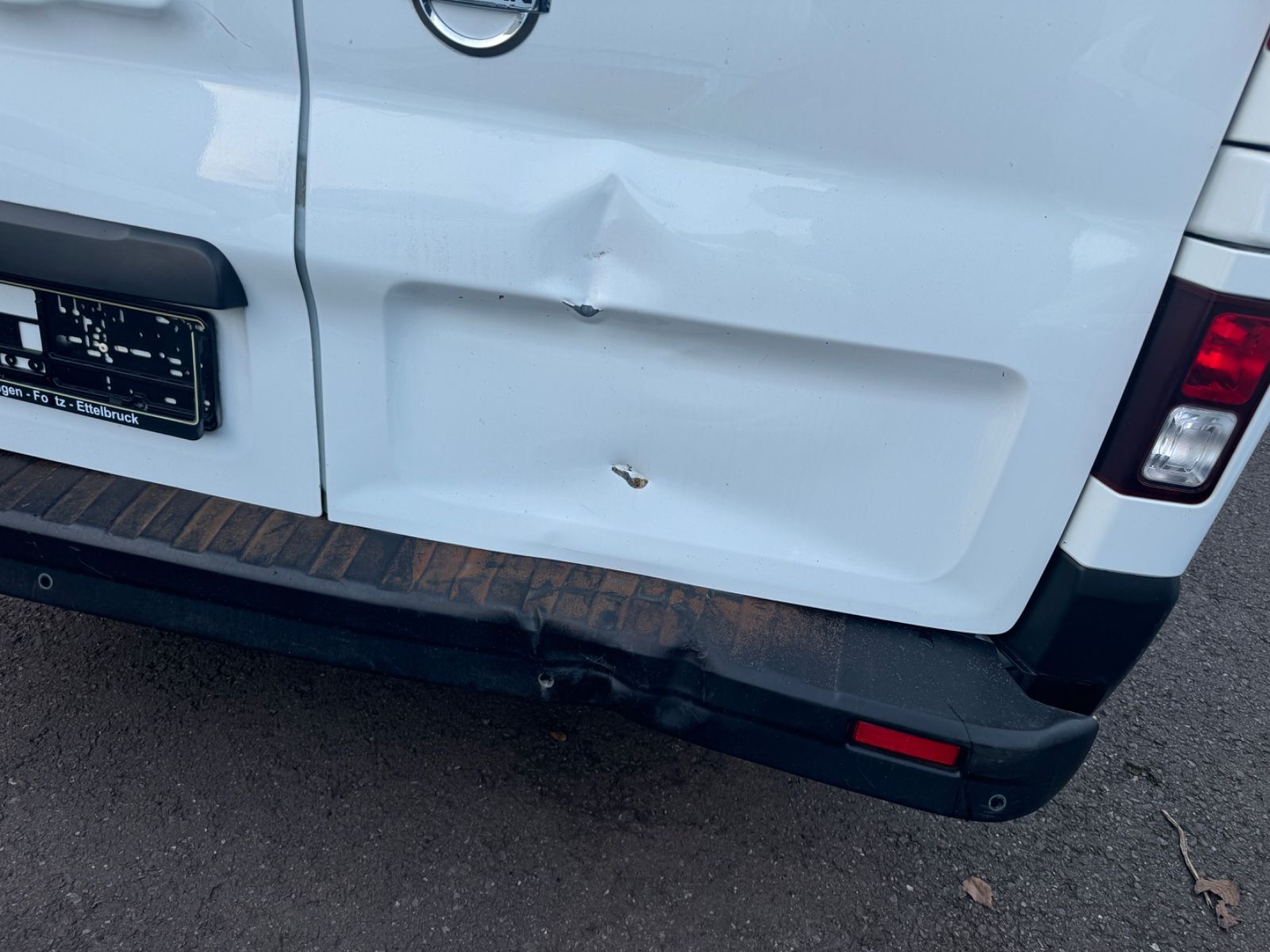 Fahrzeugabbildung Nissan NV300 Kastenwagen L2H1 Kamera+Klima