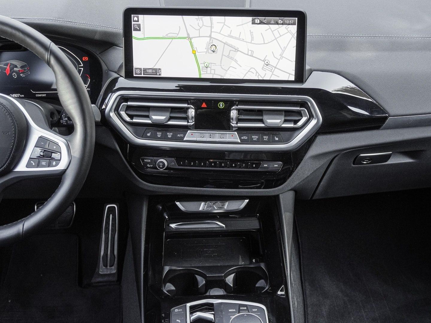 BMW iX3 Inspiring M Sport PANO ACC RFK NAVI LED DAB