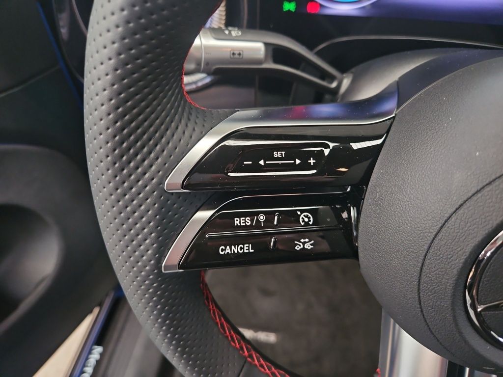 Fahrzeugabbildung Mercedes-Benz CLA 350 4MATIC mit EQ Technologie ++AMG-LINE+NIG