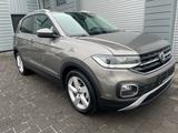 Volkswagen T-Cross Style DSG LED  ACC AHZV Climatronic - VW T-Cross Gebrauchtwagen in Berlin