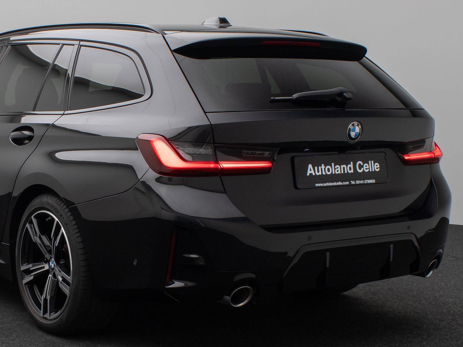 Fahrzeugabbildung BMW 318i M Sport Kamera HUD DAB HiFi Fernlichtassist