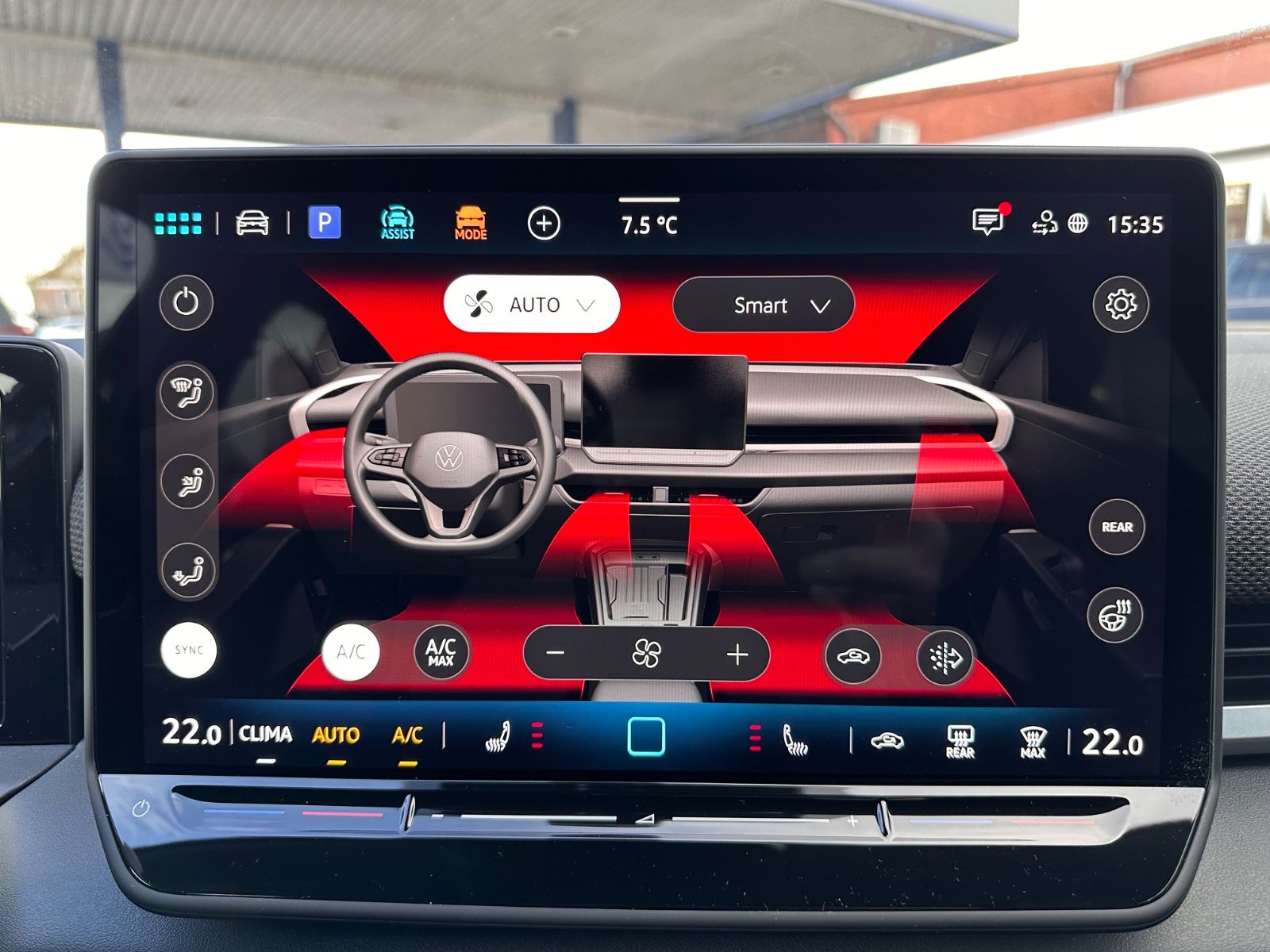 Fahrzeugabbildung Volkswagen T-Roc R Line 1.5 eTSI DSG APP/ACC/AHK/LED/eHeck