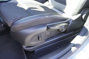 Opel Crossland (X) - 10