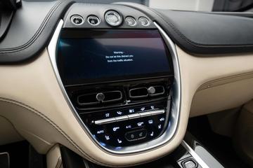 صورة مصغرة 26 لـ 2022 Aston Martin DBX